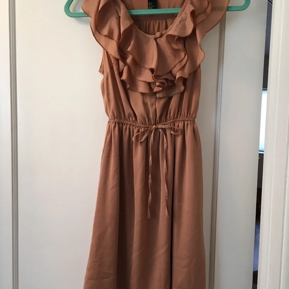 H&M Ruffle Satin Dress - Picture 2 of 5